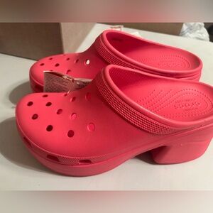 New Crocs Unisex Heels Women's Bright Pink Platform Chunky Clogs